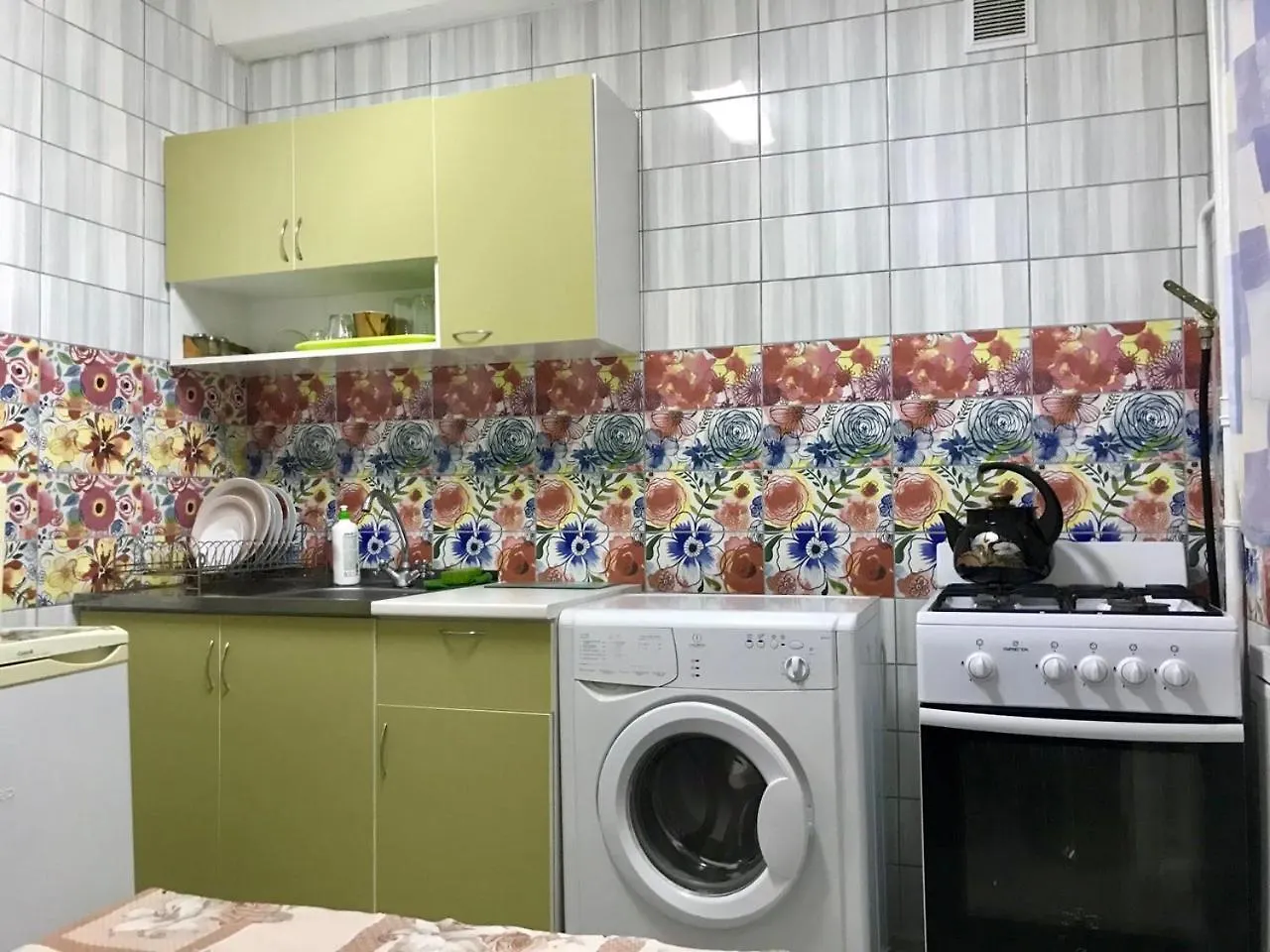 Метро Кпи, Улица Борщаговская 0*, Kyiv