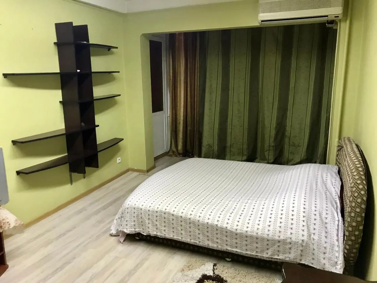 Apartment Метро Кпи, Улица Борщаговская Ukraine